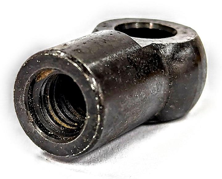 Ilhós 8mm de diâmetro 21mm Cent 11mm de espessura M8